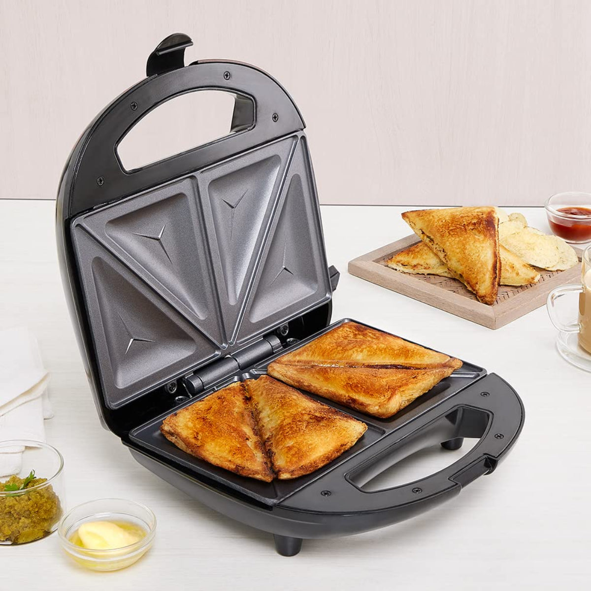 Borosil 700 Watts Neo Sandwich Maker | Opens 90° , 2 Sandwiches - BSM70NDS15
